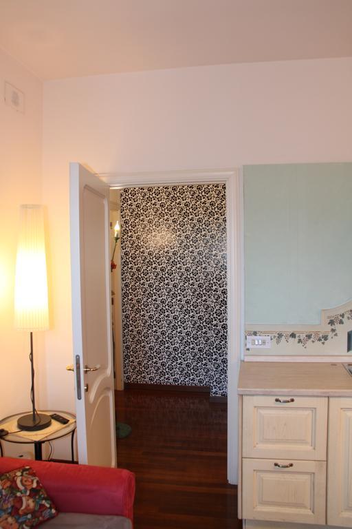 Apartamento Dimora Rinaldi Empoli Habitación foto